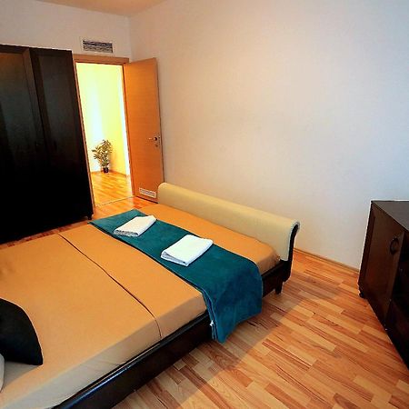 Cataleya Suites Aparthotel Bukares Bagian luar foto