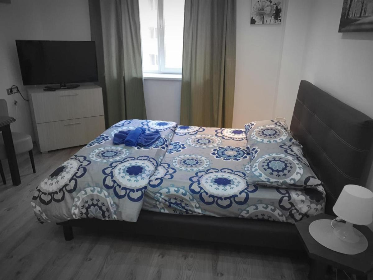Cataleya Suites Aparthotel Bukares Bagian luar foto