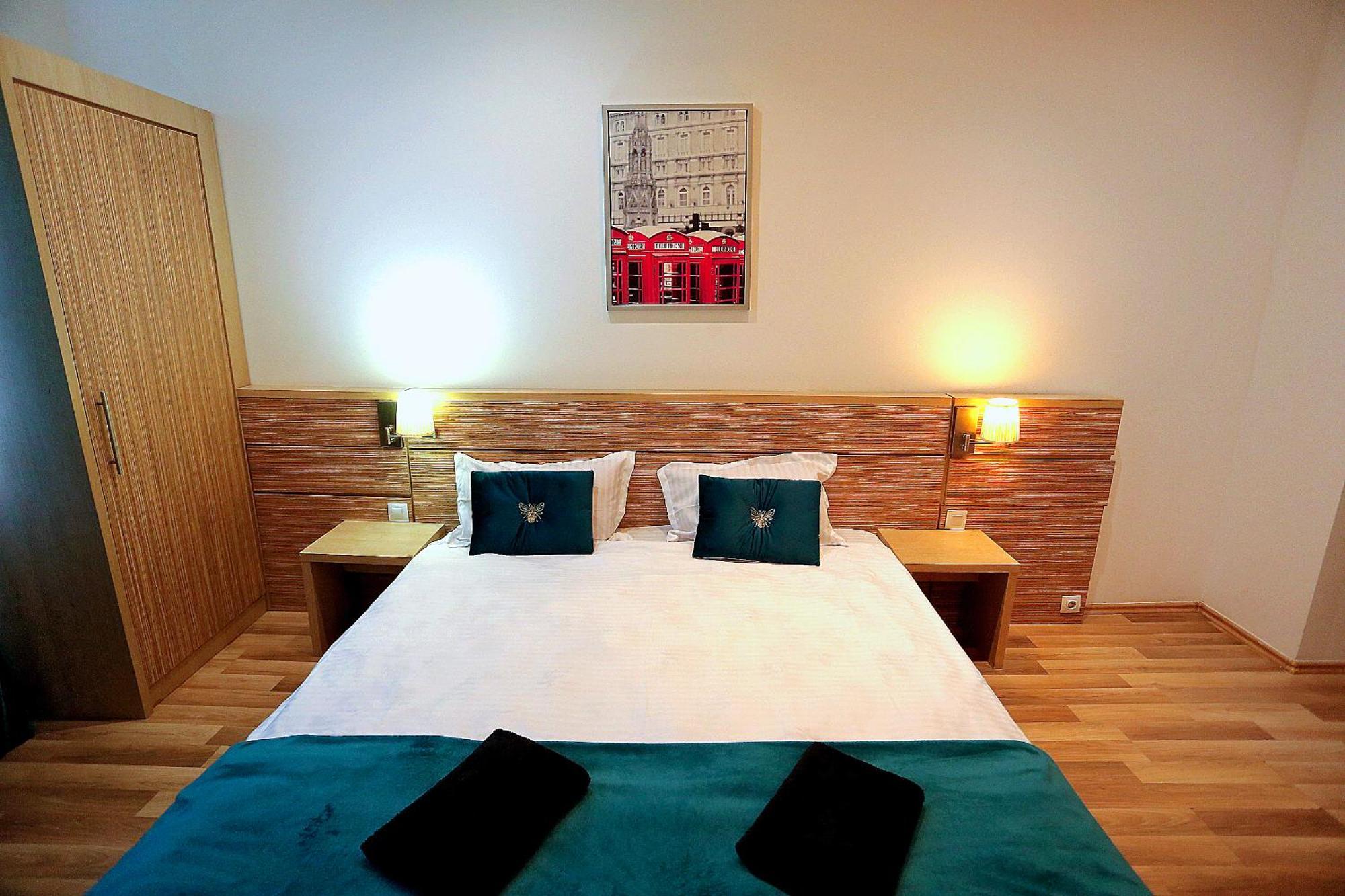 Cataleya Suites Aparthotel Bukares Bagian luar foto